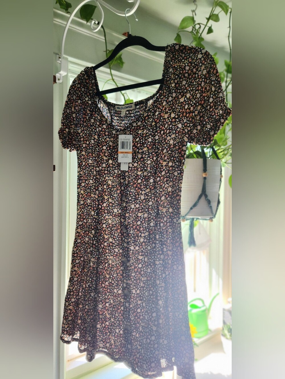 Wallflower Women's Black Floral Button-Front Top
